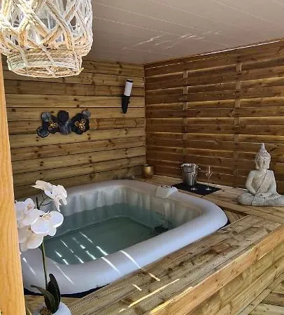 Chalet Avec Jacuzzi La Teste-de-Buch Buitenkant foto
