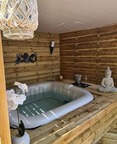 Chalet Avec Jacuzzi